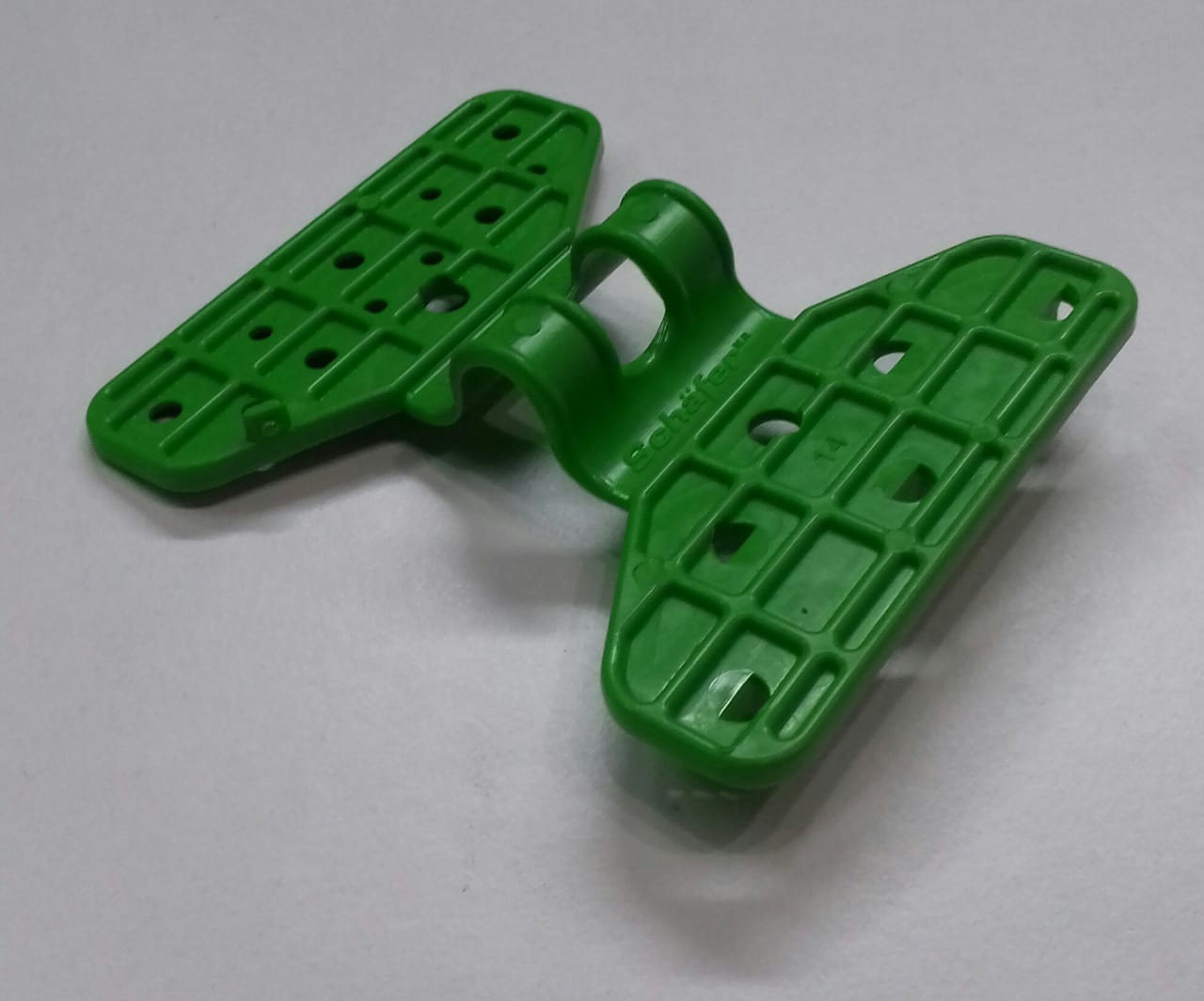 (BSCVE) BROCHE PLASTICO P/ TEJIDO 1/2 SOMBRA VERDE "SCHAFER" - FERRETERIA - BROCHES PARA MEDIA SOMBRA